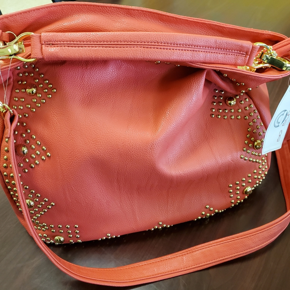NWT Big Buddha Coral